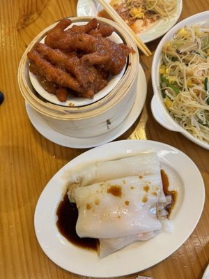 39 Prince Cafe 利苑食坊 by null