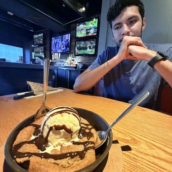 Chili's - Skillet Chocolate Chip Cookie - Tex-Mex Near Me - Mansfield, Texas Chili's - Skillet Chocolate Chip Cookie - Tex-Mex Near Me - Mansfield, Texas