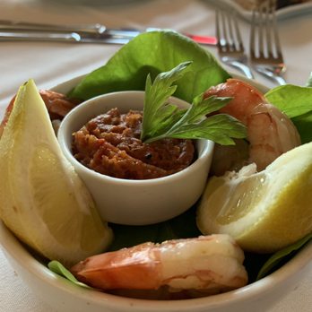 Fig & Olive - Disappointing and overpriced shrimp cocktail - French Near Me - Houston, Texas