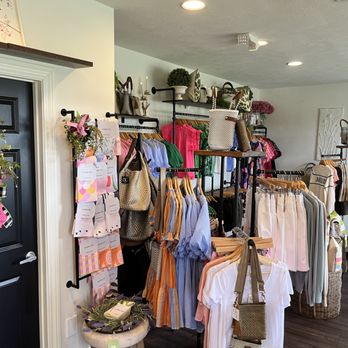 Dorothy Jane Boutique - Women's Clothing Near Me - Bloomington, Illinois Dorothy Jane Boutique - Women's Clothing Near Me - Bloomington, Illinois