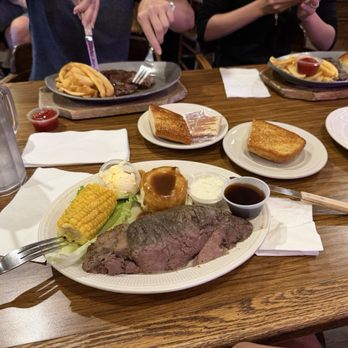 The Tenderloin Restaurant - Prime rib special - Steakhouses Near Me - La Verne, California