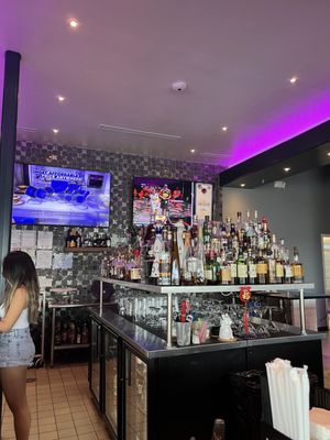 Giau bar n bites by null