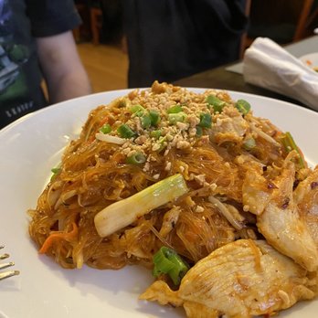 Thai Table & Kitchen - Thai Near Me - Pittsburgh, Pennsylvania