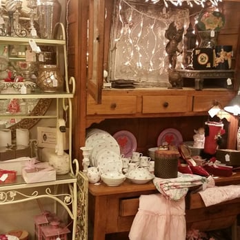 Elsie Bell's Antique Mall - Antiques Near Me - Palatka, Florida