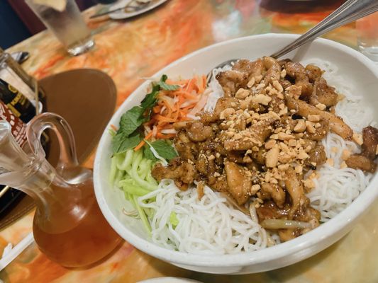 Ling's Asian Cuisine by null