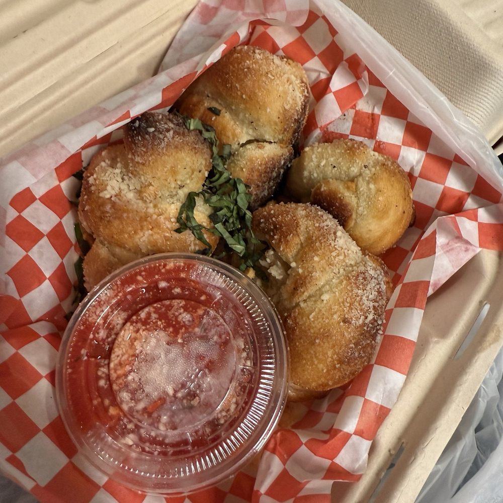Smash And Slice - Garlic Knots - Pizza Near Me - Las Vegas, Nevada Smash And Slice - Garlic Knots - Pizza Near Me - Las Vegas, Nevada