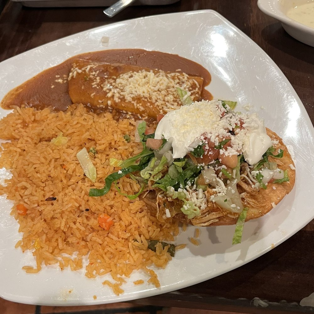 Senor Iguanas - Tostada and Enchilada - Mexican Near Me - Clarksville, Indiana Senor Iguanas - Tostada and Enchilada - Mexican Near Me - Clarksville, Indiana
