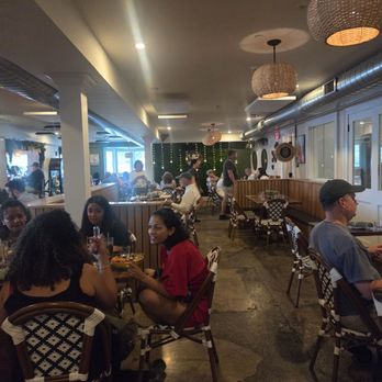 Tate’s - Indoor seating - Venues & Event Spaces Near Me - Middletown, Connecticut Tate’s - Indoor seating - Venues & Event Spaces Near Me - Middletown, Connecticut