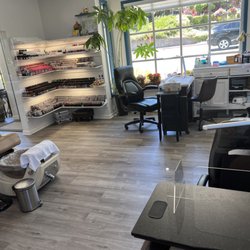 Mani Pedi Bar