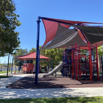 Robert E Lundigan Park - Nice amount of shade, not busy, great for toddlers - Parks Near Me - Burbank, California