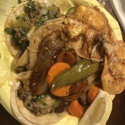 Chentes Tacos - Carne asada taco's