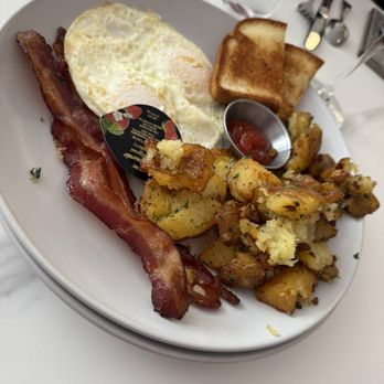 Caroline's On Main - Breakfast & Brunch Near Me - Flowery Branch, Georgia Caroline's On Main - Breakfast & Brunch Near Me - Flowery Branch, Georgia