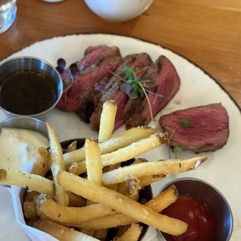 Broad Table Tavern - Steak Frites - Bars Near Me - Swarthmore, Pennsylvania Broad Table Tavern - Steak Frites - Bars Near Me - Swarthmore, Pennsylvania