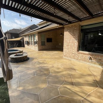 Prestigious Overlay Decor - Flagstone Overlay (Tan Tones) - Masonry/Concrete Near Me - New Braunfels, Texas