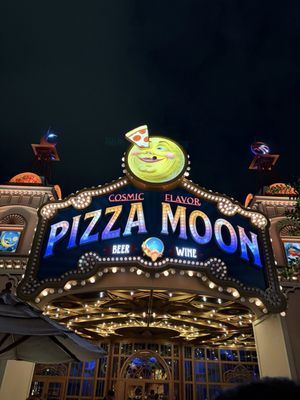 Pizza Moon by null