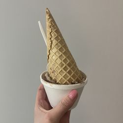 Primo Water Ice - Chocolate marshmallow with a waffle cone