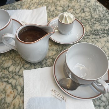 Angelina - hot chocolate with whipped cream - Breakfast & Brunch Near Me - Paris, 75 Angelina - hot chocolate with whipped cream - Breakfast & Brunch Near Me - Paris, 75