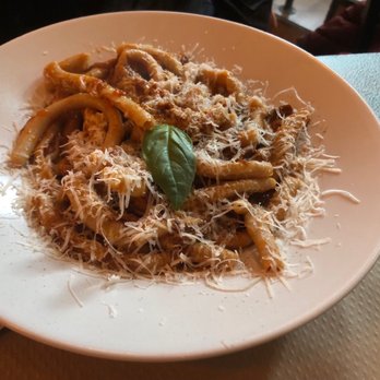 La Patsa Lab - Ragu - delicious.  We asked our server why it has such superior meat flavor, and he mentioned that they use one trusted butcher. - Italian Near Me - Barcelona, B