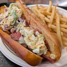 Backstage Deli at Luxor Reuben sandwich