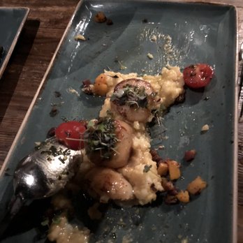 Herringbone Waikiki - Seafood Near Me - Honolulu, Hawaii