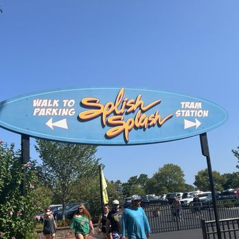 Splish Splash - Water Parks Near Me - Calverton, New York