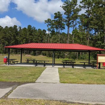 Town Creek Park - Picnic shelter at Town Creek Park - Dog Parks Near Me - Winnabow, North Carolina Town Creek Park - Picnic shelter at Town Creek Park - Dog Parks Near Me - Winnabow, North Carolina