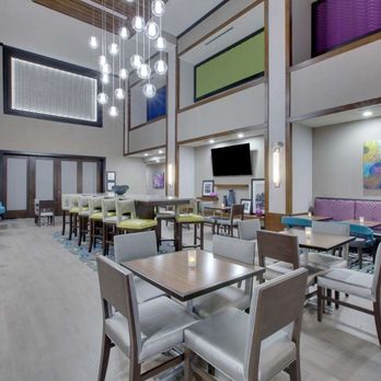 Hampton Inn & Suites Tyler-South - Breakfast Area - Hotels Near Me - Tyler, Texas Hampton Inn & Suites Tyler-South - Breakfast Area - Hotels Near Me - Tyler, Texas