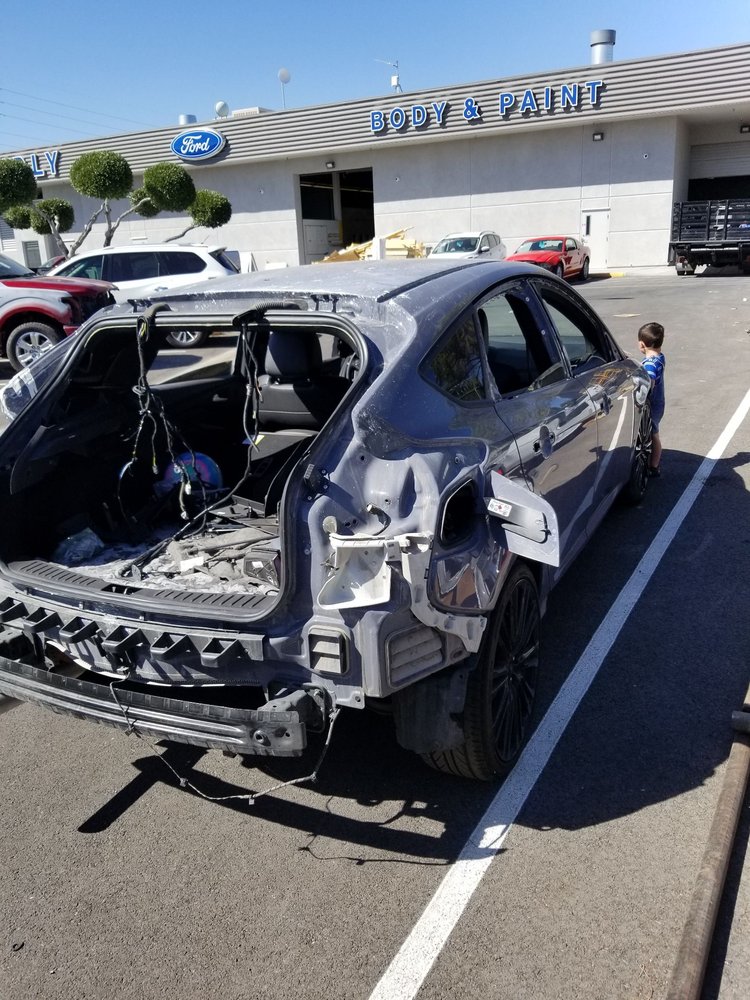 Friendly Ford Body and Paint, Las Vegas Roadtrippers