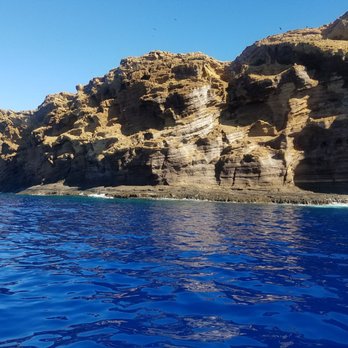 Maui Reef Adventures - Backside of Molokini - Snorkeling Near Me - Ma'alaea, Hawaii Maui Reef Adventures - Backside of Molokini - Snorkeling Near Me - Ma'alaea, Hawaii