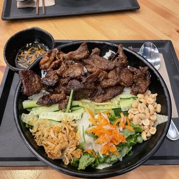Sincero Cafe - Bun Thit Nuong - BBQ Pork Bowl vermicelli bowl - Vietnamese Near Me - Revelstoke, British Columbia Sincero Cafe - Bun Thit Nuong - BBQ Pork Bowl vermicelli bowl - Vietnamese Near Me - Revelstoke, British Columbia