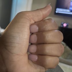 B.B. Nails Spa - Untouched cuticles acrylic, pushing into my skin