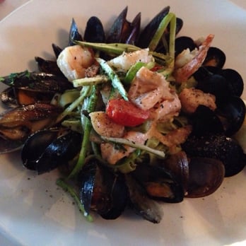 The Gates on Roblin - Seafood linguine - Caterers Near Me - Headingley, Manitoba The Gates on Roblin - Seafood linguine - Caterers Near Me - Headingley, Manitoba