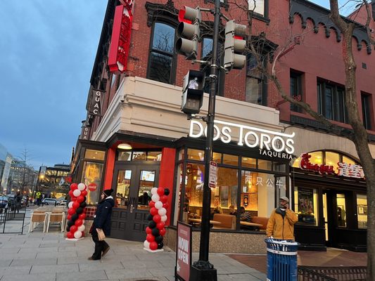 Dos Toros Taqueria by null