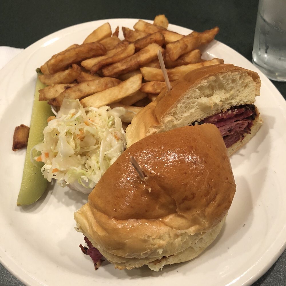 Smoked meat sandwich Smoked meat sandwich