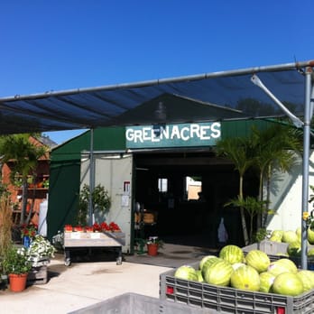 Green Acres - Green Acres Store Front - Farmers Market Near Me - Kenosha, Wisconsin