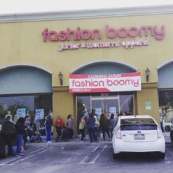 Boomy - Grand opening @ April 7, 2017. Look at the lines!!
