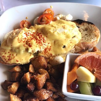 Kitchen 73 - Eggs Benedict - Breakfast & Brunch Near Me - Dollard-des-Ormeaux, Quebec Kitchen 73 - Eggs Benedict - Breakfast & Brunch Near Me - Dollard-des-Ormeaux, Quebec