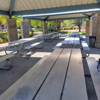 Hillsborough Park - Big nice clean picnic table area, very good for events - Parks Near Me - Roseville, California Hillsborough Park - Big nice clean picnic table area, very good for events - Parks Near Me - Roseville, California