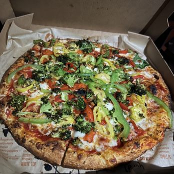 Blaze Pizza - Salad Near Me - Louisville, Kentucky Blaze Pizza - Salad Near Me - Louisville, Kentucky