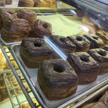 Happy Donuts - Donuts Near Me - Burlingame, California Happy Donuts - Donuts Near Me - Burlingame, California