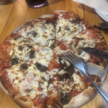 Tommy's On Thomas - Italian Near Me - Hammond, Louisiana
