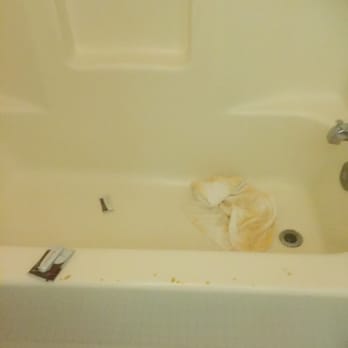 Devonshire Inn Motel - Disgusting bath tub - Hotels Near Me - Rosamond, California Devonshire Inn Motel - Disgusting bath tub - Hotels Near Me - Rosamond, California