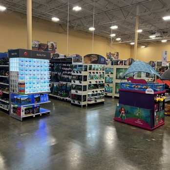 PetSmart Grooming - Inside - Pet Stores Near Me - Daly City, California PetSmart Grooming - Inside - Pet Stores Near Me - Daly City, California