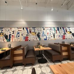 Midtown Table - Interior decor