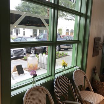 Flower Child - Salad Near Me - Houston, Texas