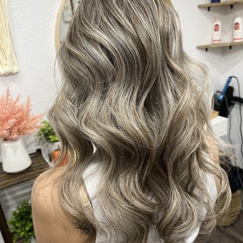 La Lune Studio - Ash blonde highlights - Hair Stylists Near Me - Colleyville, Texas
