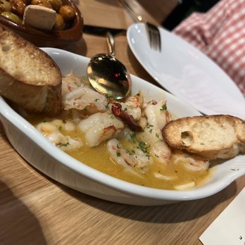 Dos Besos - Shrimp with with garlic and white wine - Spanish Near Me - Pasadena, California Dos Besos - Shrimp with with garlic and white wine - Spanish Near Me - Pasadena, California