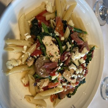 Cassarino's Restaurant - Pasta Con Broccoli Rabe Aglio ($19.95) - Italian Near Me - Providence, Rhode Island