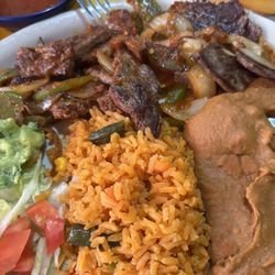 Taqueria Las Tapatias - Picture of my Guadalajara plate. Served w 2 flour tortillas.