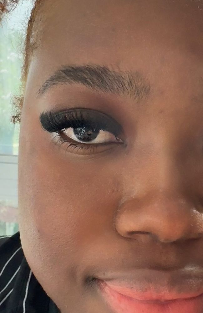 Lashes by Mleka Logo